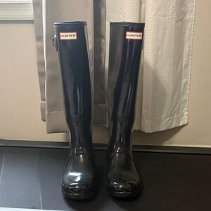 Hunter Glossy Black Rain Boots
